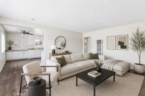 5953 Gaviota Ave, Long Beach, CA, 90805-4251 | Card Image