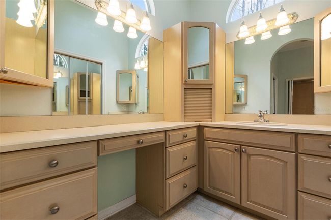 6019 Sw 89 Th Ter, House other with 4 bedrooms, 4 bathrooms and null parking in GAINESVILLE FL | Image 18