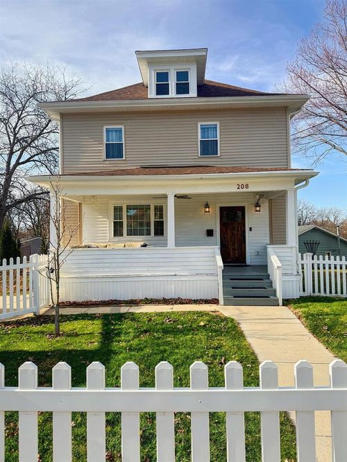 208 Stoughton Road, Edgerton, WI, 53534 | Card Image