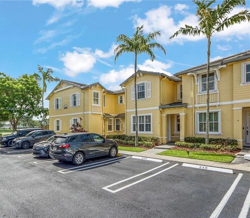 3-2928 Se 2nd St, Homestead, FL, 33033-7317 | Card Image