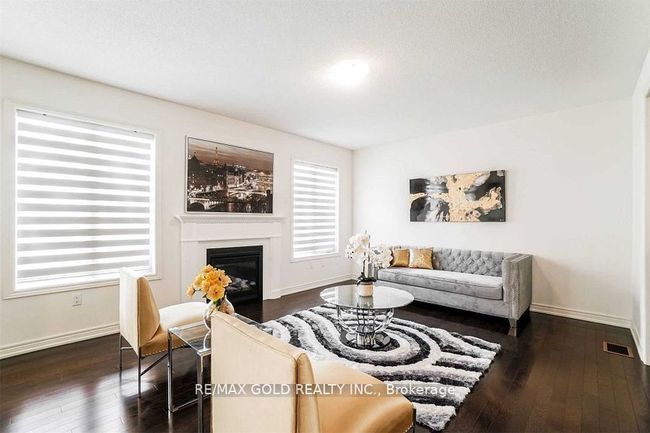9 Goderich Dr, House other with 5 bedrooms, 4 bathrooms and 3 parking in Brampton ON | Image 5