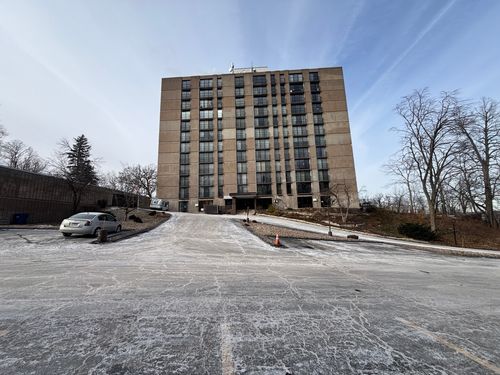 unit-11f-1800 7th St, East Moline, IL, 61244-2228 | Card Image