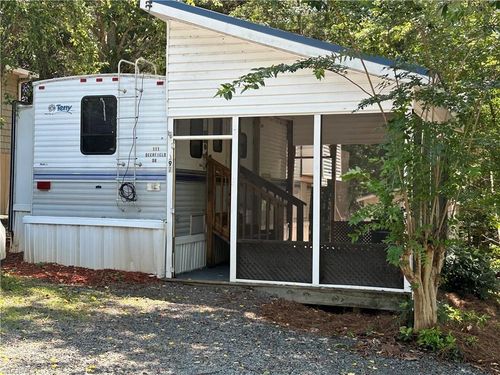 111 Deer Field Dr, New London, NC, 28127 | Card Image