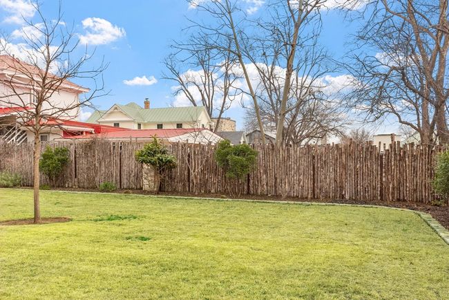 125 W San Antonio St, Home with 2 bedrooms, 3 bathrooms and 2 parking in Fredericksburg TX | Image 50
