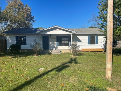 301 Walnut St, Chandler, TX, 75758-2356 | Card Image