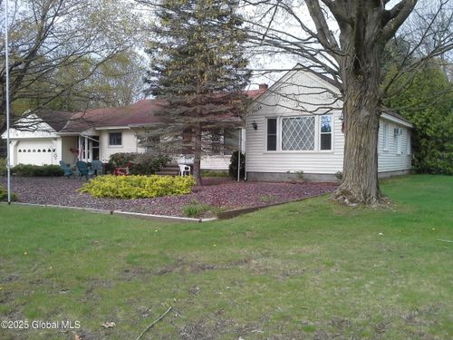 607 Gansevoort Rd, South Glens Falls, NY, 12803-5735 | Card Image