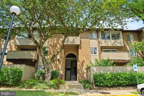 apt-201-19317 Club House Rd, MONTGOMERY VILLAGE, MD, 20886-3020 | Card Image