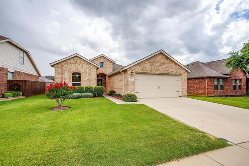 429 Foxcraft Dr, Fort Worth, TX, 76131-4271 | Card Image