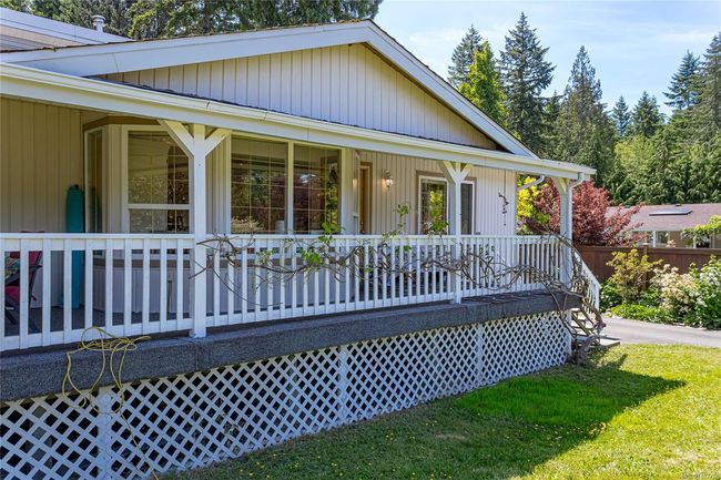 2380 Fowler Rd, House other with 3 bedrooms, 2 bathrooms and 8 parking in Qualicum Beach BC | Image 14