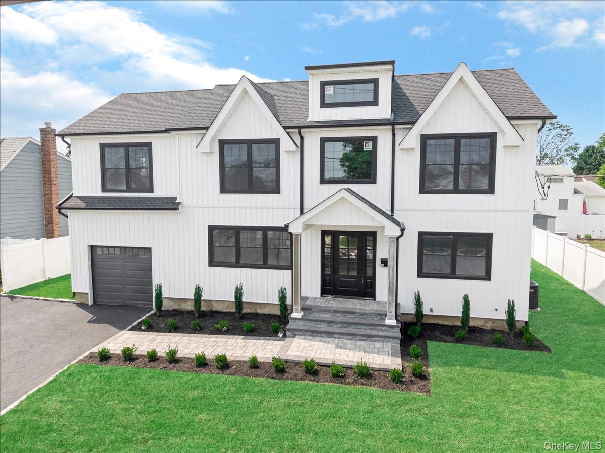 Residential in Oyster Bay