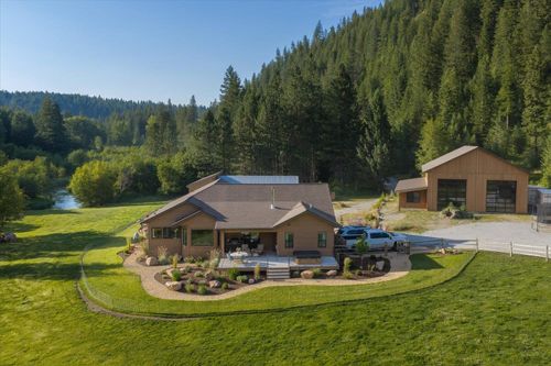 822 Little Spokane River Rd, Newport, WA, 99156-8417 | Card Image