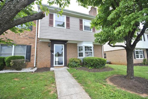 112 E Cadbury Dr, Lynchburg, VA, 24501-2306 | Card Image
