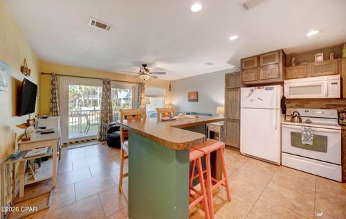 2f-6205 Thomas Dr, Panama City, FL, 32408-5625 | Card Image