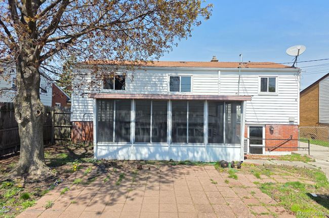 8340 Anna Ave, House other with 3 bedrooms, 2 bathrooms and null parking in Warren MI | Image 14