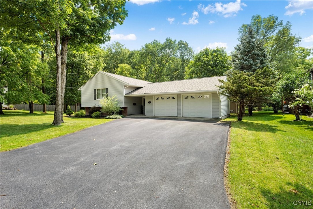 Chestnut St, Clinton, NY 13323