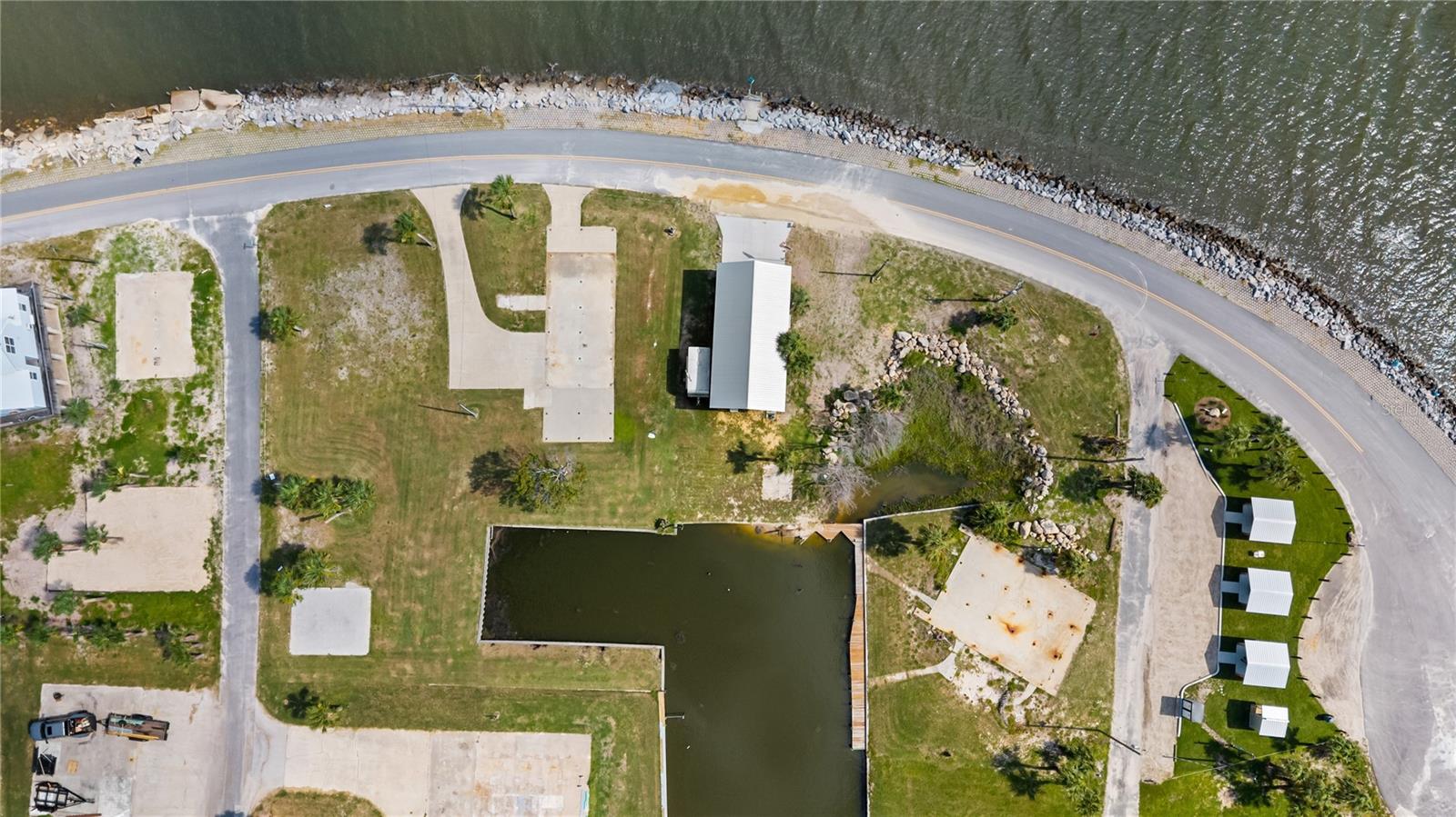 Land in HORSESHOE BEACH 3