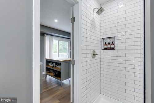 6604 Oak St, CHEVERLY, MD, 20785-1440 | Card Image