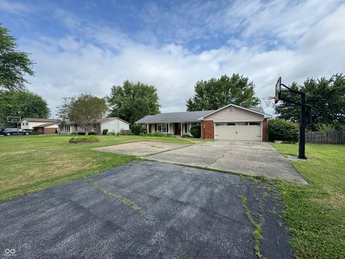 904 E State Road 44, Rushville, IN, 46173-8630 | Card Image
