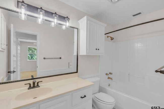 12051 W Lake Dr, House other with 3 bedrooms, 2 bathrooms and null parking in Murchison TX | Image 22