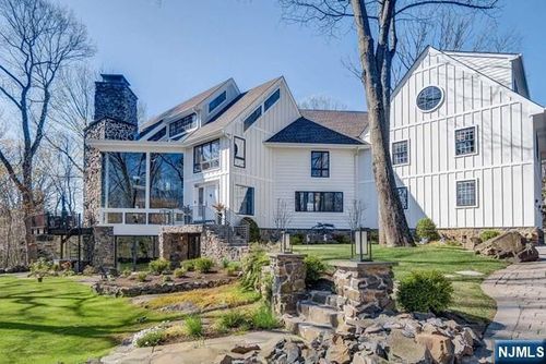 28 Rockleigh Rd, Rockleigh, NJ, 07647-2706 | Card Image