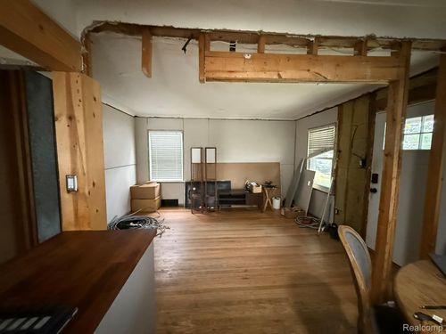 11311 Tecumseh, Redford, MI, 48239-2263 | Card Image