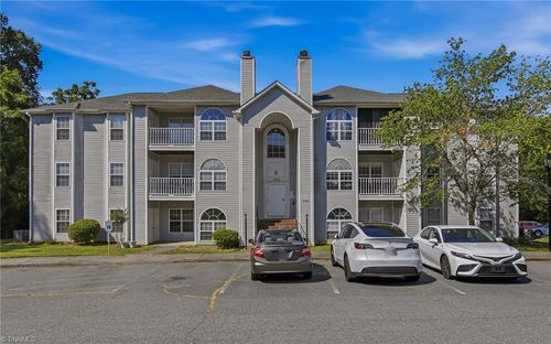 514 Rivertree Ln, Winston Salem, NC, 27103-6963 | Card Image