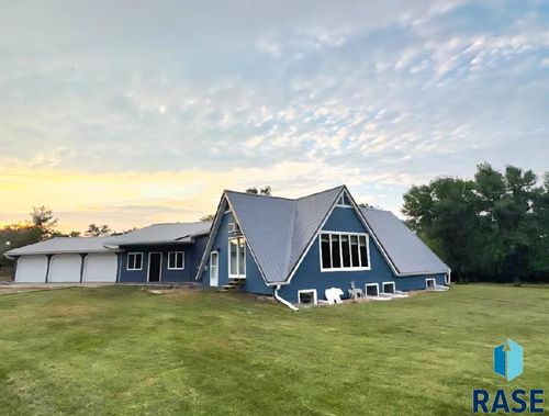 23935 454th Ave, Madison, SD, 57042-7235 | Card Image