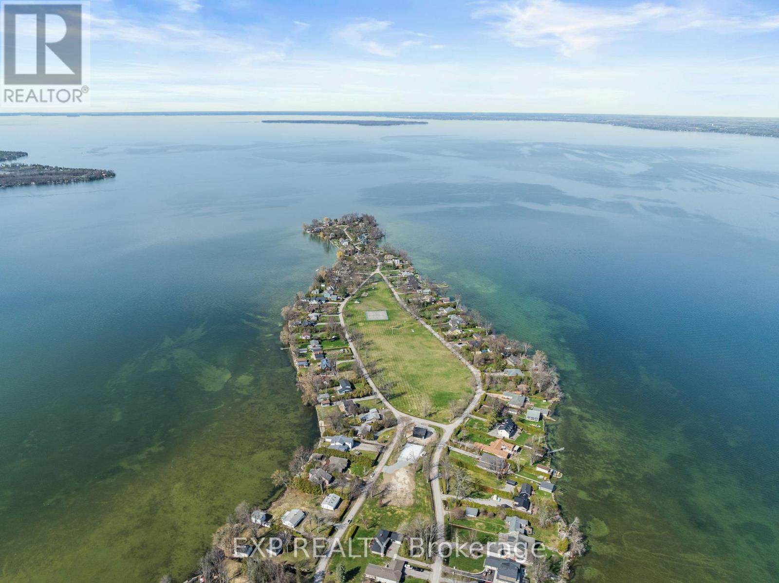 Residential in Georgina (Pefferlaw) 2