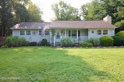 877 Monmouth Road, House other with 4 bedrooms, 2 bathrooms and null parking in Cream Ridge NJ | Image 1