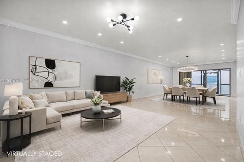 apt-2-4020 N Hills Dr, Hollywood, FL, 33021-2436 | Card Image
