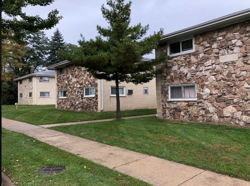 4-13 Scotdale Rd, La Grange Park, IL, 60526-1042 | Card Image