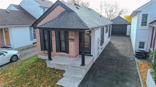133 Wake Robin Dr, Kitchener, ON, N2E3L6 | Card Image