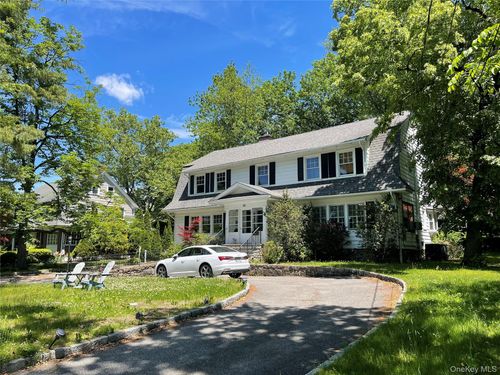 38 Gedney Park Dr, White Plains, NY, 10605-3533 | Card Image