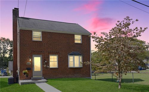 5733 Madison Dr, Verona, PA, 15147-3127 | Card Image