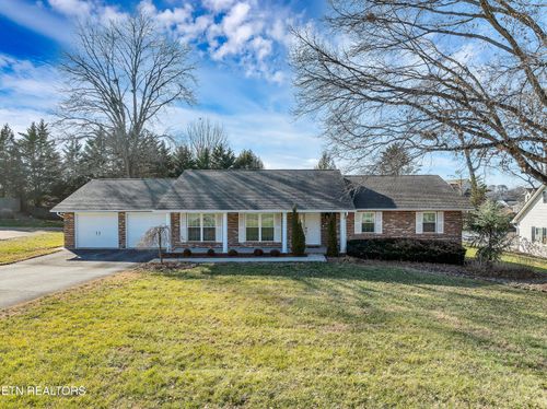 2103 Chesterfield Dr, Maryville, TN, 37803-6544 | Card Image