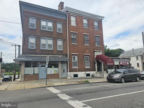 368 E Main St, NORRISTOWN, PA, 19401-5007 | Card Image