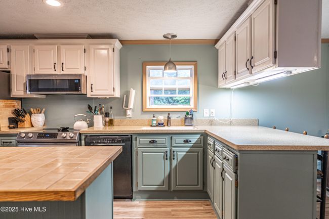 1360 Rays Bridge Rd, House other with 3 bedrooms, 2 bathrooms and 2 parking in Whispering Pines NC | Image 17