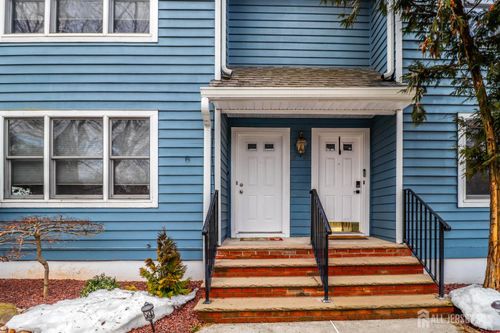 18 Mulberry Ln, Metuchen, NJ, 08840-1252 | Card Image