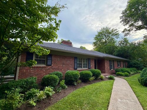 742 Kirkland Dr, Lexington, KY, 40502-3361 | Card Image