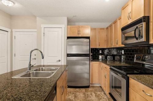 3412-5605 Henwood St Sw, Calgary, AB, T3E7R2 | Card Image