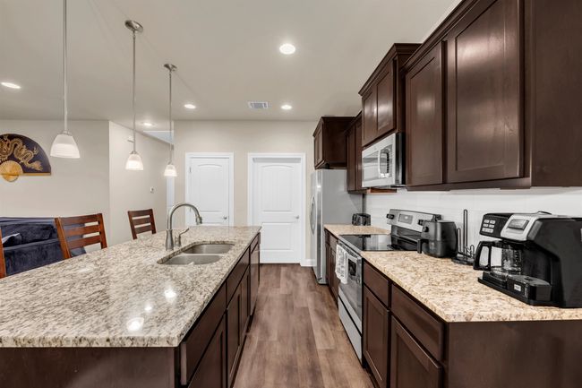 904 Central Blvd, House other with 3 bedrooms, 2 bathrooms and null parking in Bertram TX | Image 11