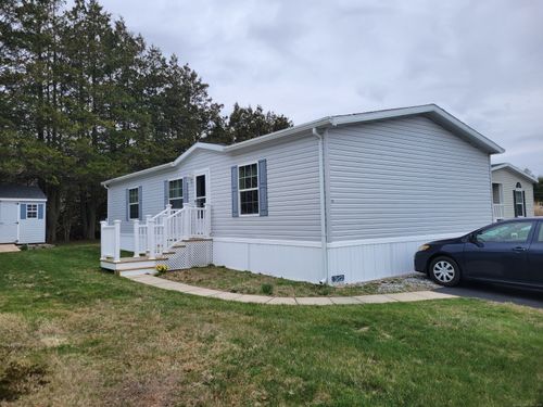 15 Circle Dr, Stonington, CT, 06378-1506 | Card Image