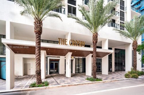 411-11 Ne 6th St, Miami, FL, 33132 | Card Image