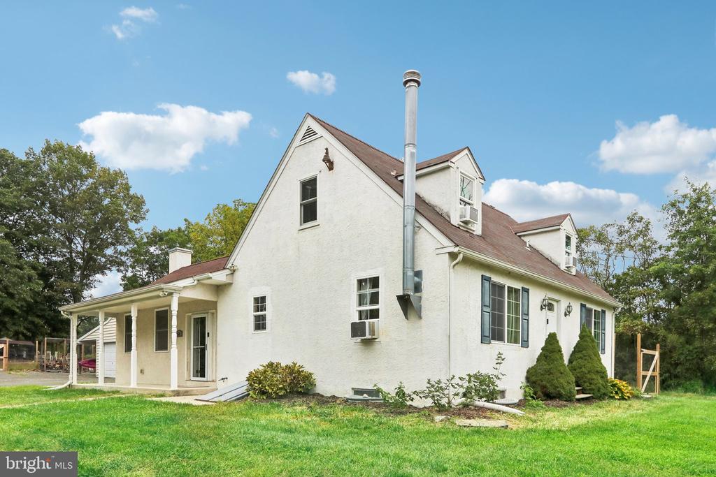 Ridge Rd, Telford, PA 18969