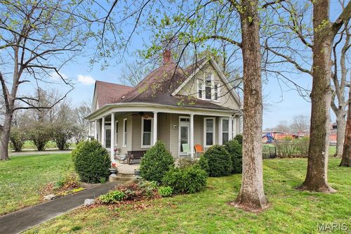 791 Clinton St, Carlyle, IL, 62231-1401 | Card Image