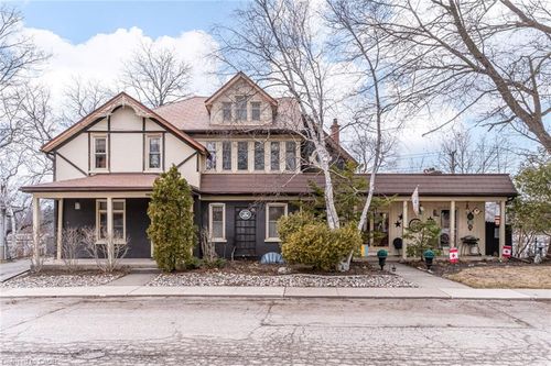 334 Agnes Street, Cambridge, ON, N3H1K3 | Card Image