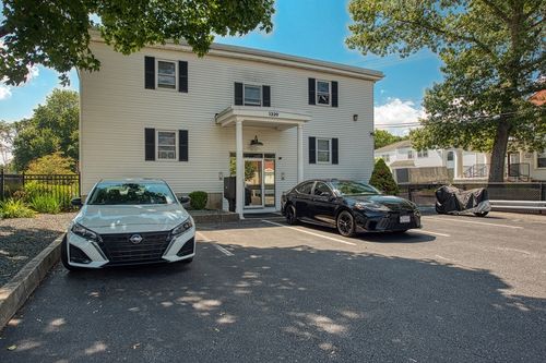 3-1392 Main St, Brockton, MA, 02301-8116 | Card Image