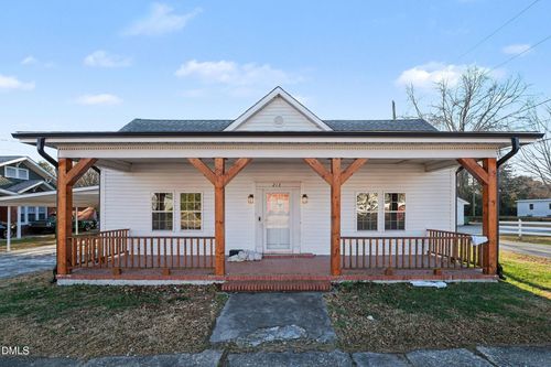 213 W Parrish Dr, Benson, NC, 27504-1647 | Card Image