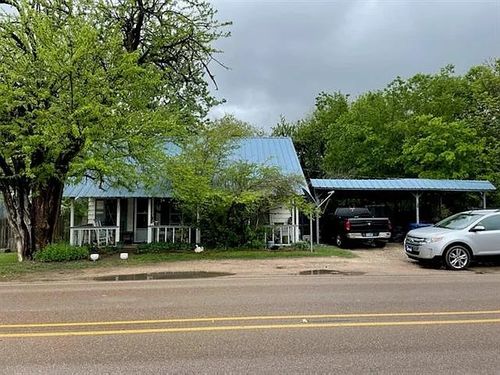 231 S Colorado St, Whitney, TX, 76692-2626 | Card Image