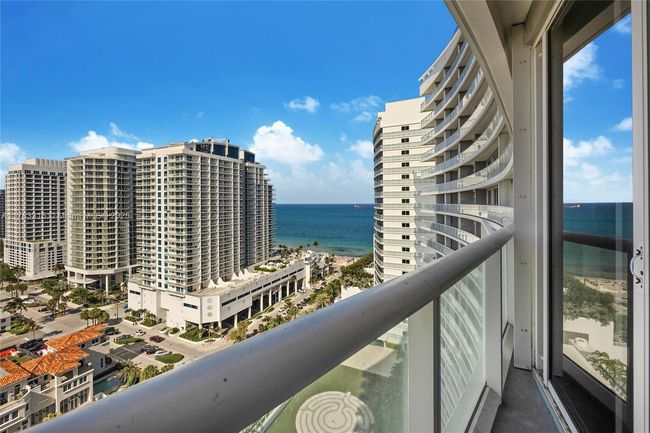 1802 - 3101 Bayshore Dr, Condo with 2 bedrooms, 2 bathrooms and null parking in Fort Lauderdale FL | Image 24